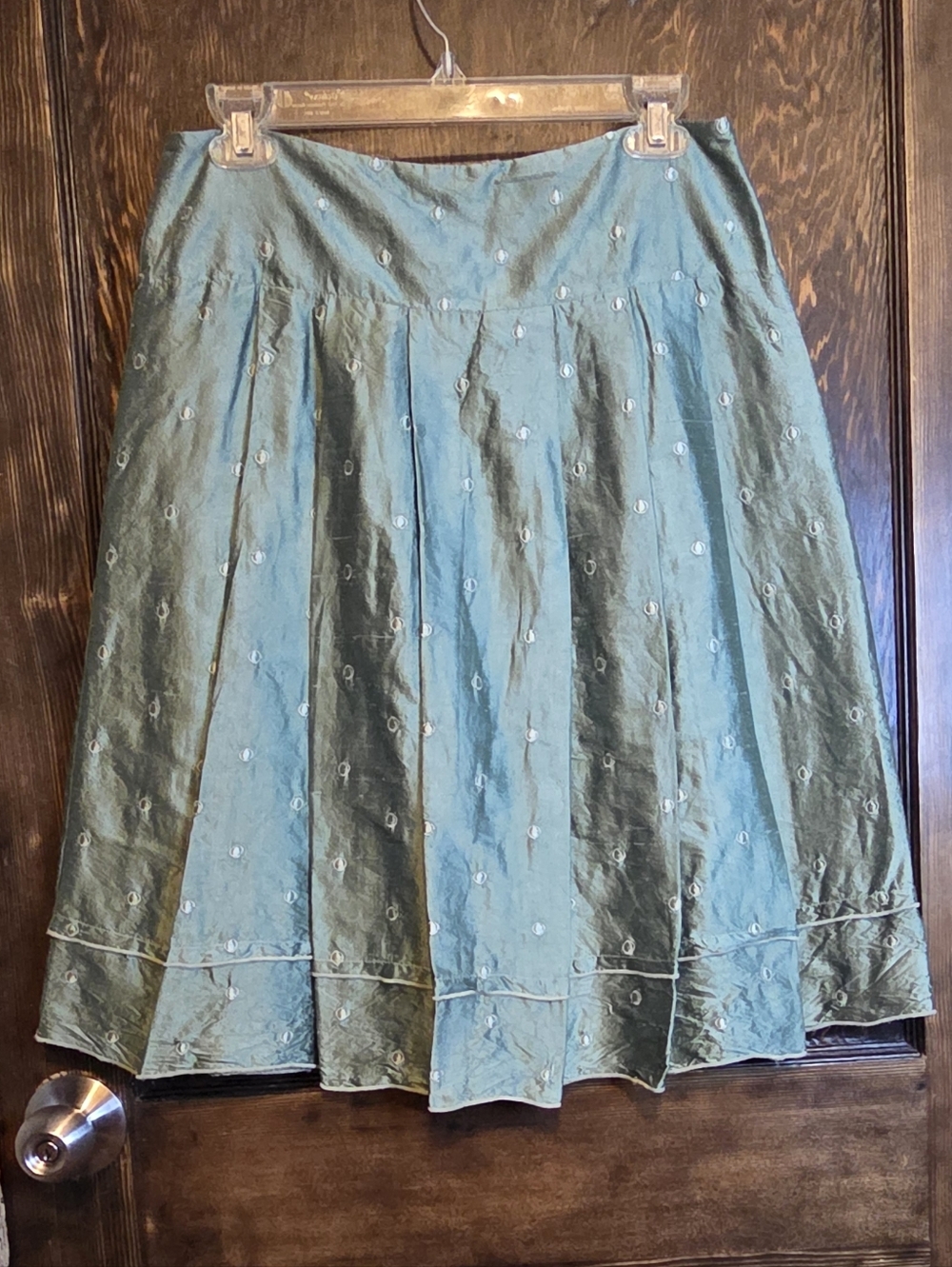 *VNTG* Riki Teal/Sea Green 100% Silk Pleated Midi Skirt Embroidered Dot Detail